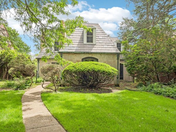 7039 Forest Avenue , Hammond, IN 46324