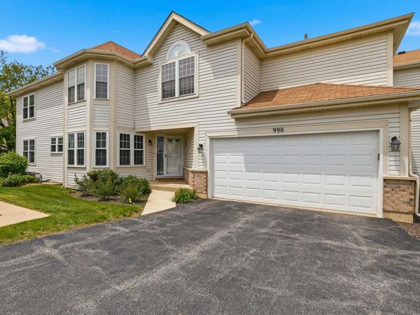 990 Sweetflower Drive, Hoffman Estates, IL 60169
