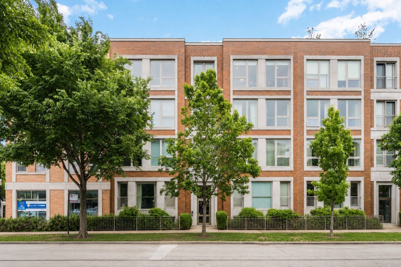 2755 N Lakewood Avenue, Unit 4S, Chicago, IL 60614 Main Photo