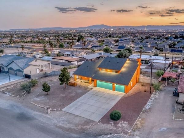 723 Wilshire Boulevard , Las Vegas, NV 89110
