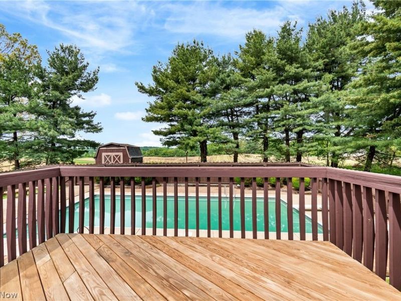 11033 Santa Fe Trail NE, Hartville, OH 44632 Photo 11