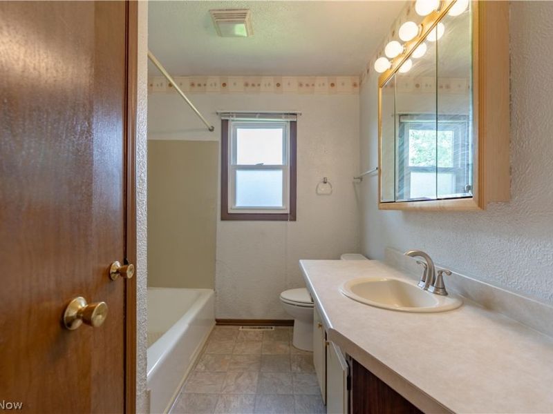 5381 Portage Street NW, North Canton, OH 44720 Photo 29