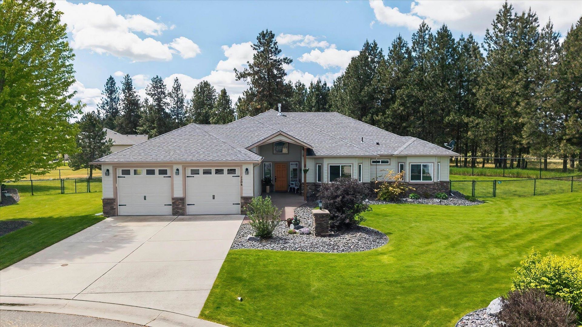 1308 E Chelan Ct primary photo