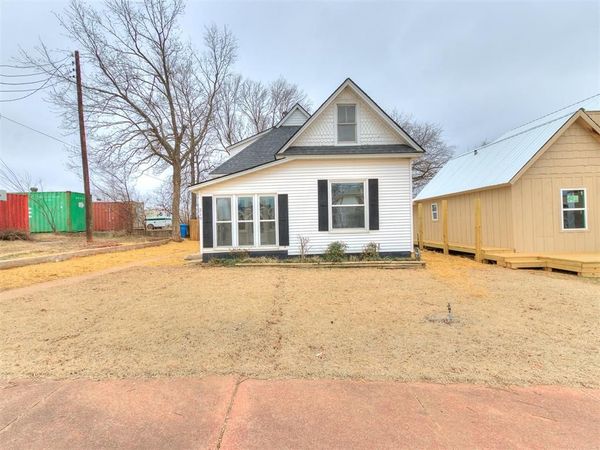 219 W 9th Street, Chandler, OK 74834