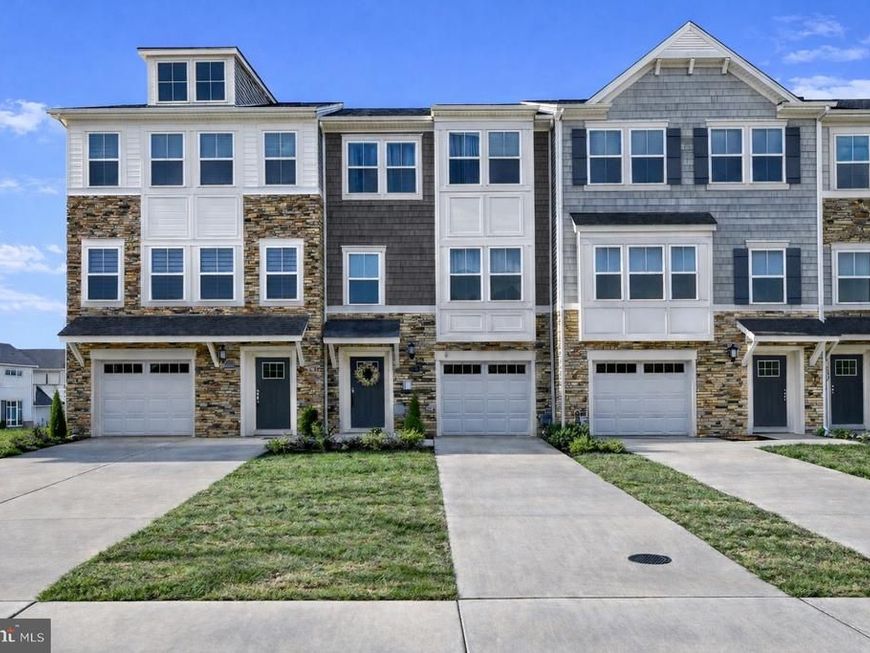 10939 Drummond Place , White Plains, MD 20695 Main Photo