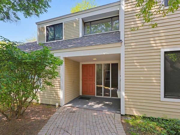 3 Concord Greene, Unit 3, Concord, MA 01742