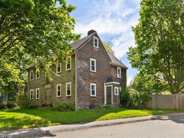 25 Poplar Street, Gloucester, MA 01930