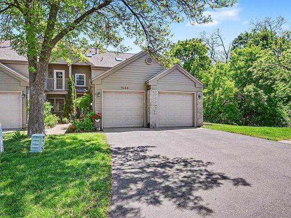 1644 Rose Hill Circle, Saint Paul, MN 55108