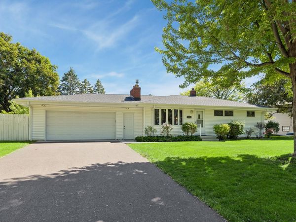 2422 Oak Street, White Bear Lake, MN 55110