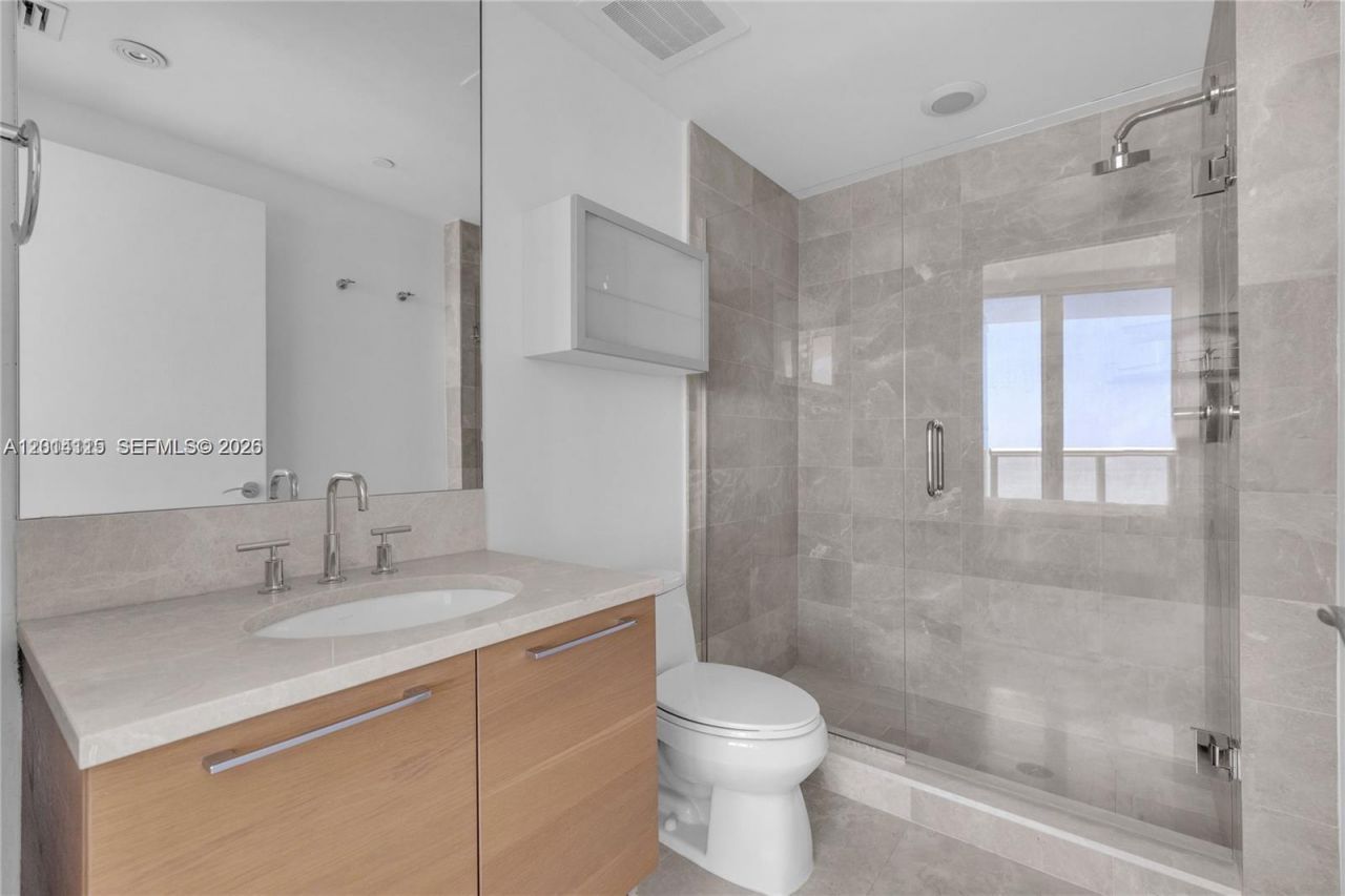 239 SW 9th St , Unit 1502, Miami, FL 33130 Photo
