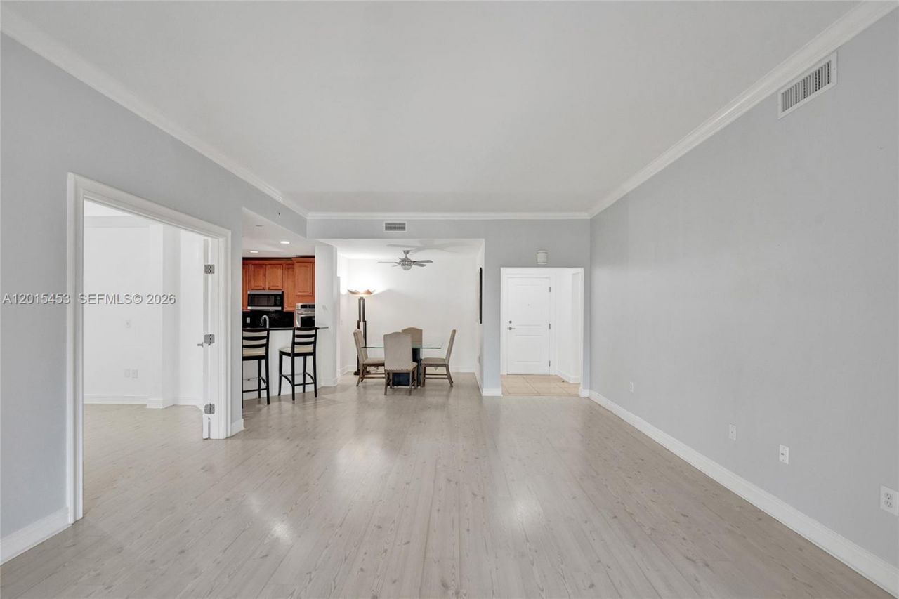 16135 Emerald Estates Dr, Unit 166, Weston, FL 33331 Photo