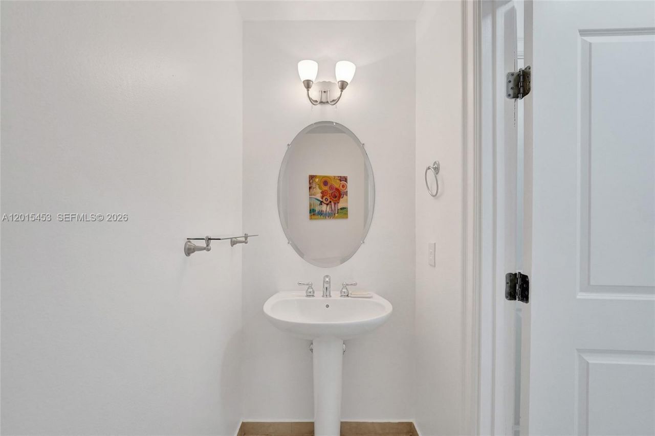 16135 Emerald Estates Dr, Unit 166, Weston, FL 33331 Photo