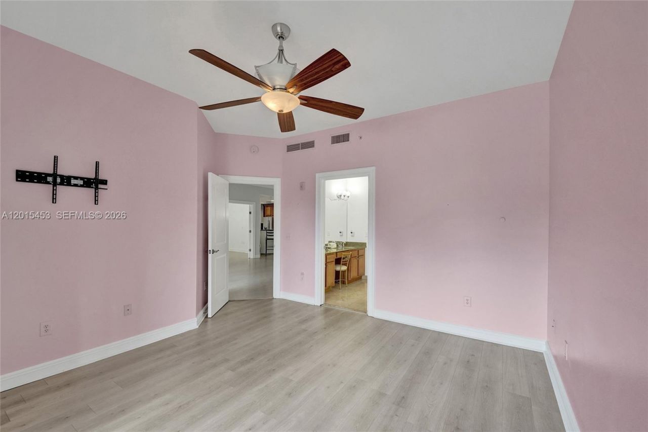 16135 Emerald Estates Dr, Unit 166, Weston, FL 33331 Photo