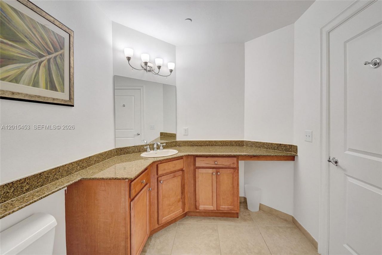16135 Emerald Estates Dr, Unit 166, Weston, FL 33331 Photo