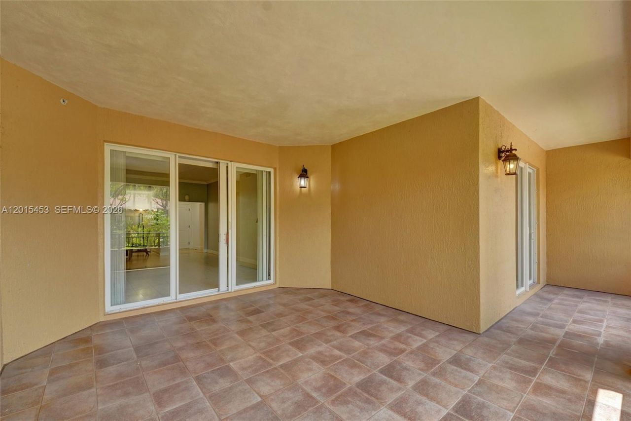 16135 Emerald Estates Dr, Unit 166, Weston, FL 33331 Photo