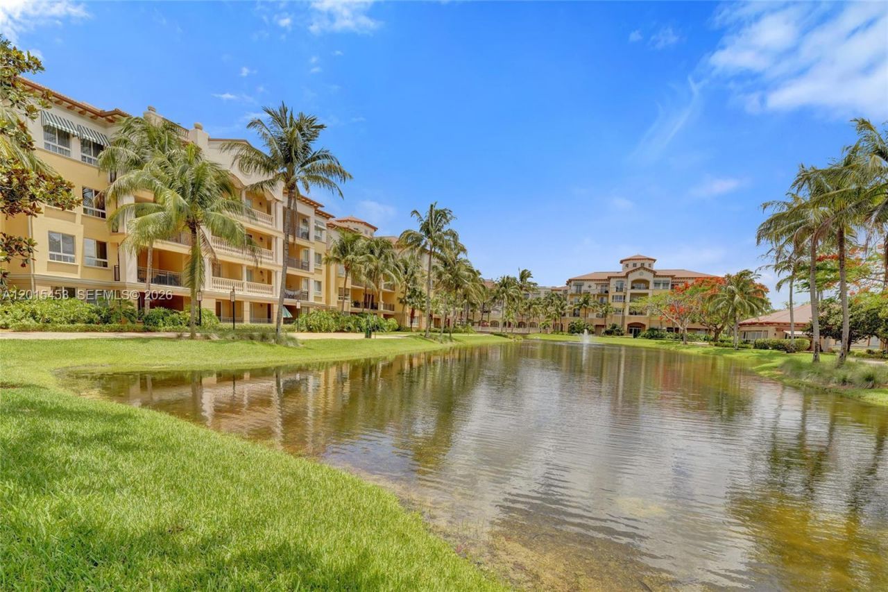 16135 Emerald Estates Dr, Unit 166, Weston, FL 33331 Photo
