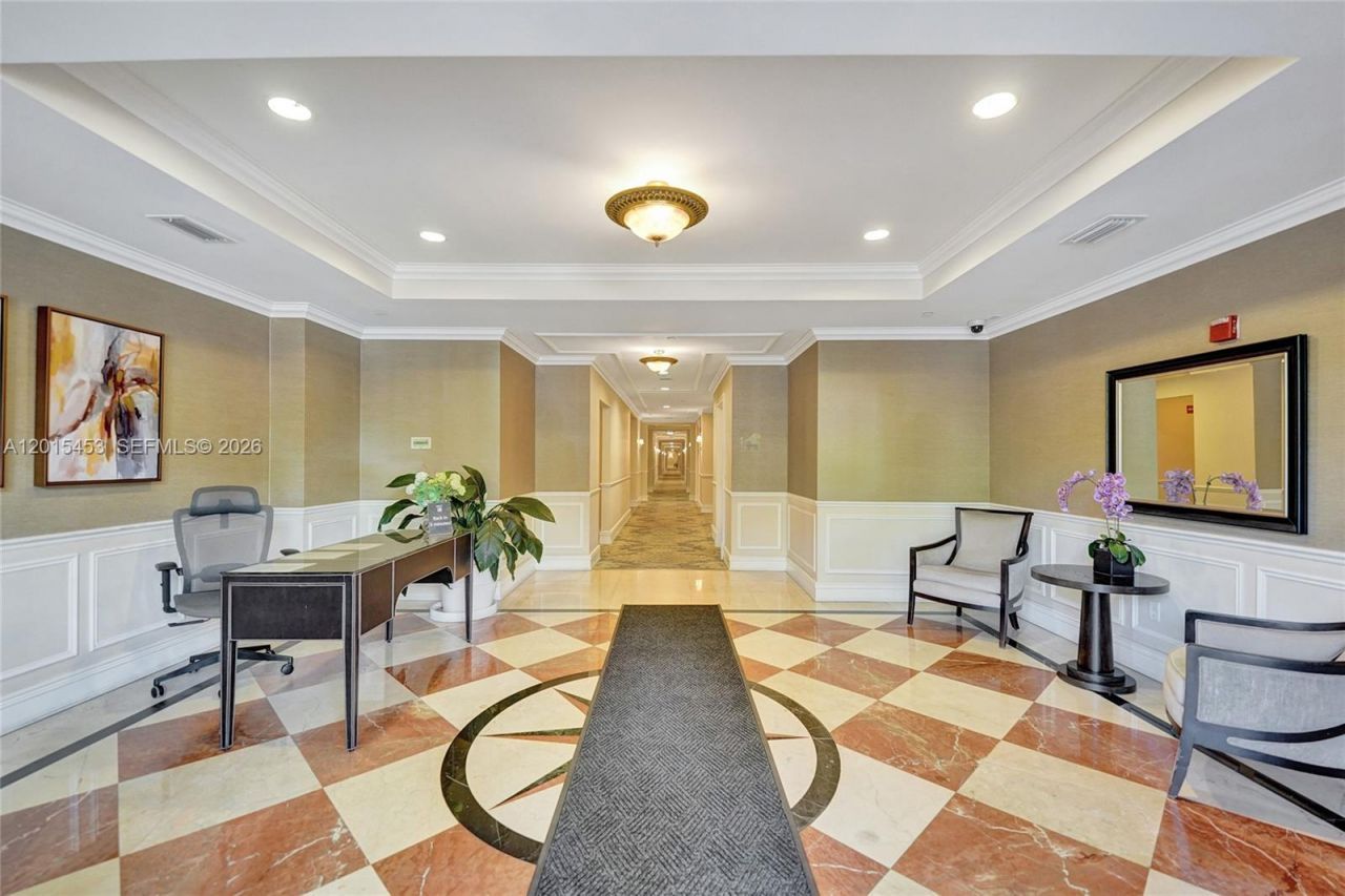 16135 Emerald Estates Dr, Unit 166, Weston, FL 33331 Photo