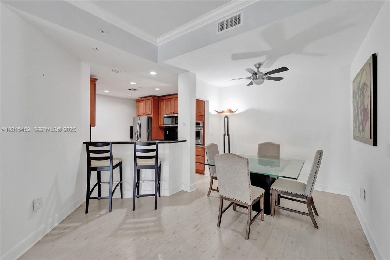 16135 Emerald Estates Dr, Unit 166, Weston, FL 33331 Photo