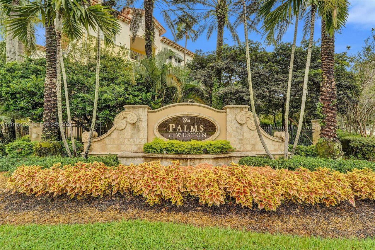 16135 Emerald Estates Dr, Unit 166, Weston, FL 33331 Photo