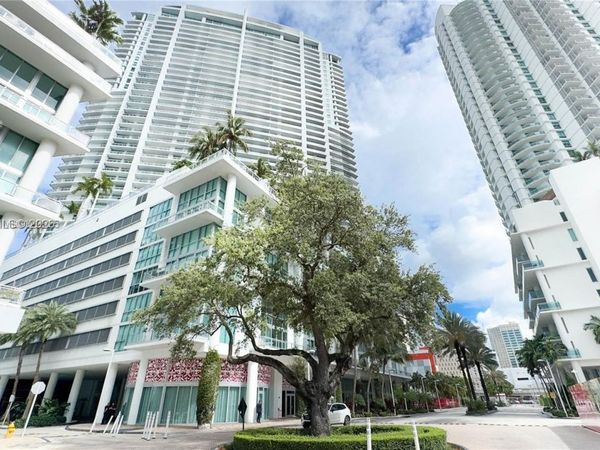 90 SW 3rd St , Unit 1409, Miami, FL 33130