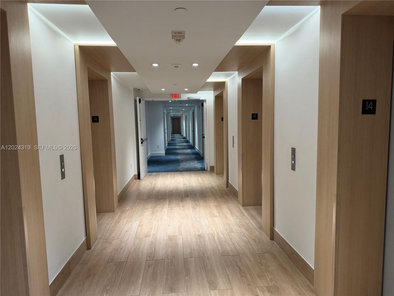 90 SW 3rd St , Unit 1409, Miami, FL 33130 Photo