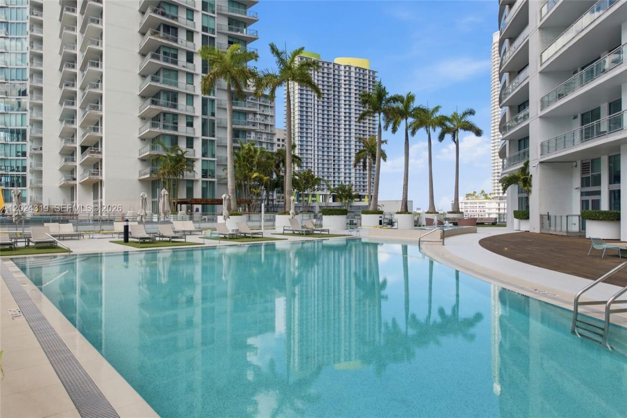 90 SW 3rd St, Unit 1409, Miami, FL 33130 Photo