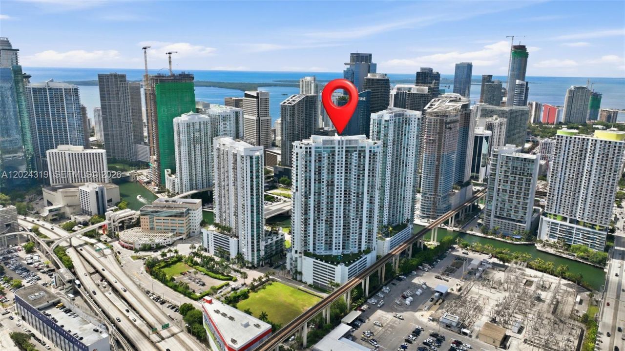 90 SW 3rd St, Unit 1409, Miami, FL 33130 Photo