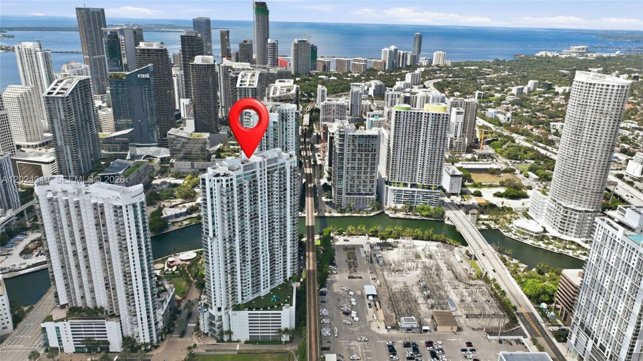 90 SW 3rd St, Unit 1409, Miami, FL 33130 Photo