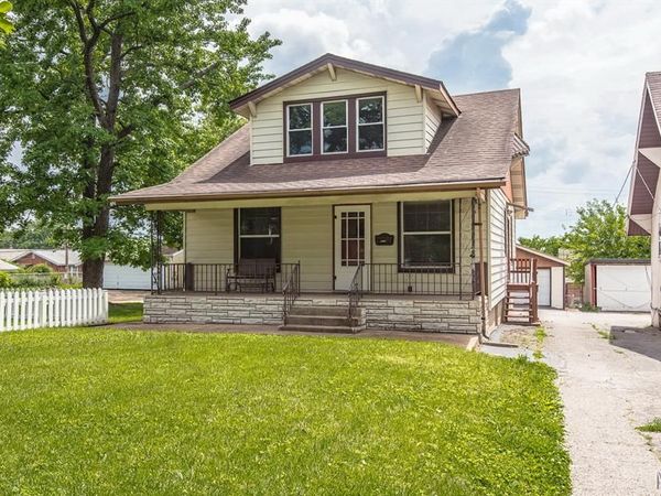 3930 Meramec Street , St Louis, MO 63116