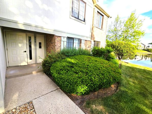 1947 N Brice Court , Unit 2, Palatine, IL 60074