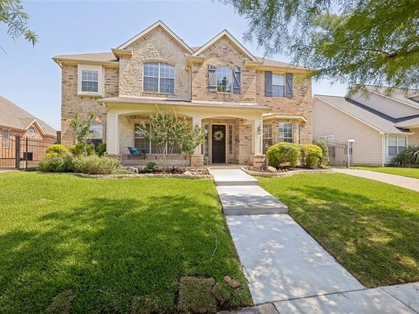 2521 Sir Tristram Lane, Lewisville, TX 75056