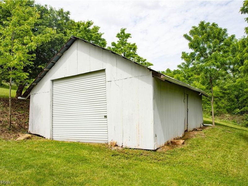 52740 Cr 425 , Fresno, OH 43824 Photo 2