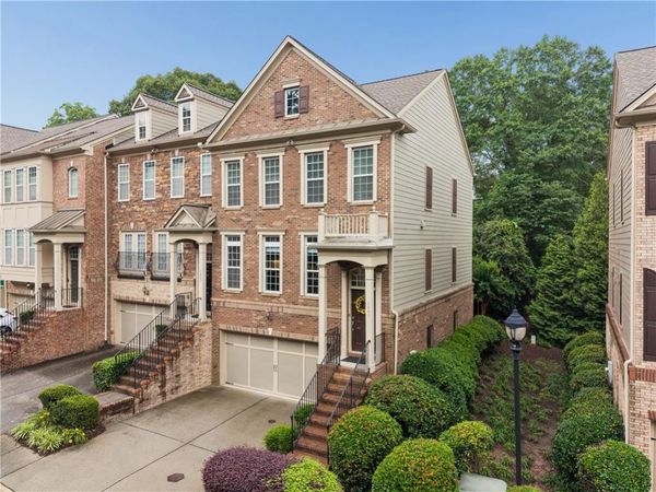 1881 Ridgemont Lane , Decatur, GA 30033
