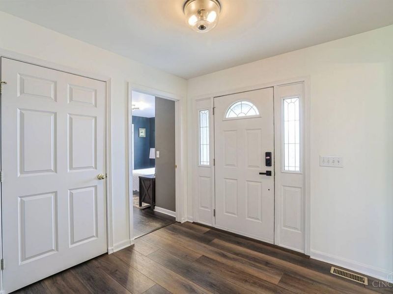 5651 Eagle Nest Court, West Chester, OH 45069 Photo 4