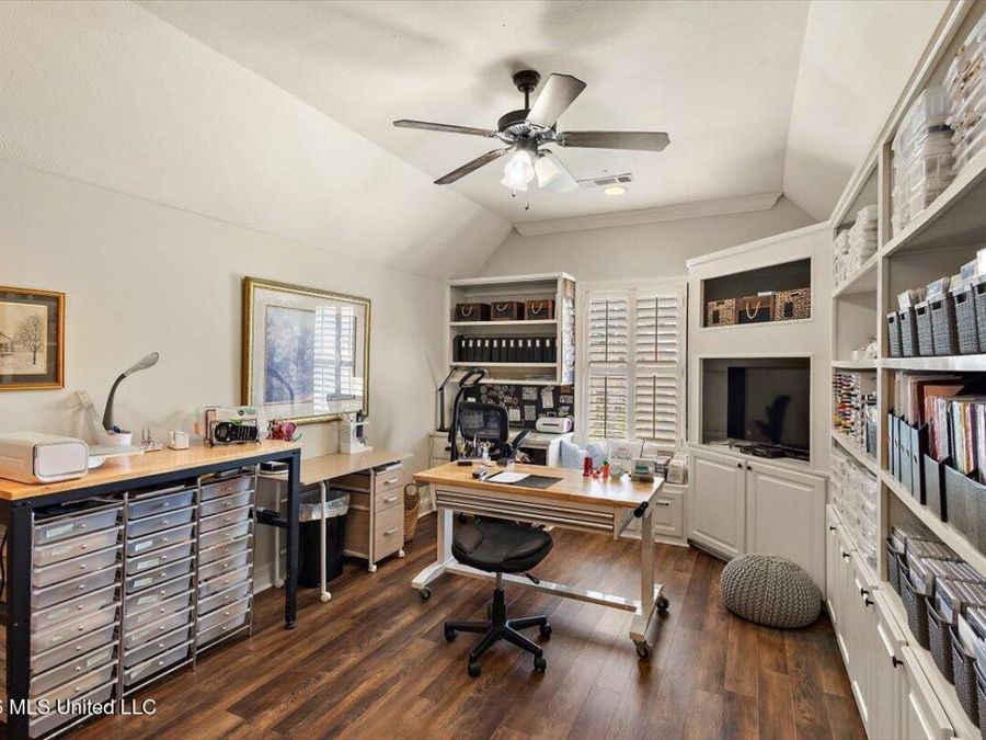 Property Image 36