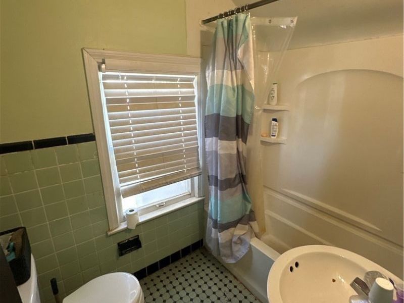 20711 E Ridgewood Avenue, Warrensville Heights, OH 44122 Photo 12