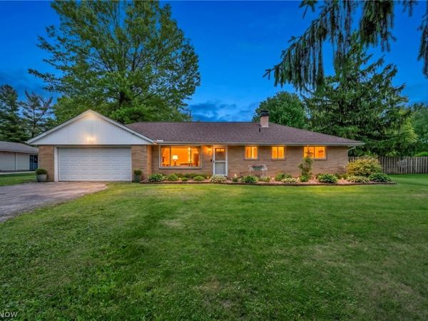 7663 Kitner Boulevard , Northfield Center, OH 44067