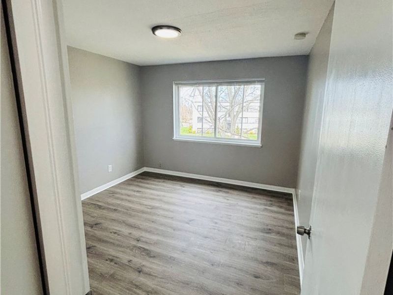 21045 Southbend Circle , Unit 9, Rocky River, OH 44116 Photo 6