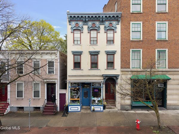 418 Madison Avenue, Albany, NY 12210