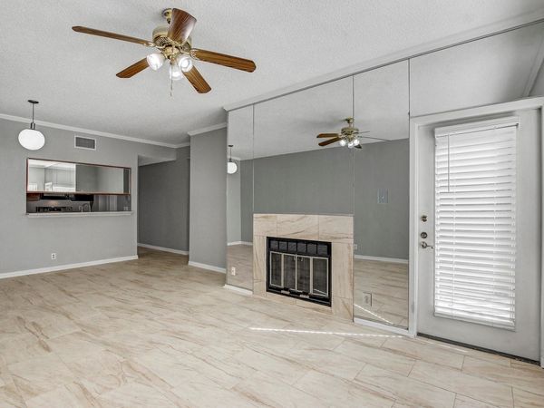 807 W 25th ST, Unit 210, Austin, TX 78705