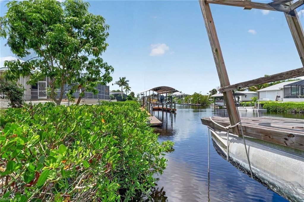 5330 Genesee Pkwy, Bokeelia, FL 33922 Photo