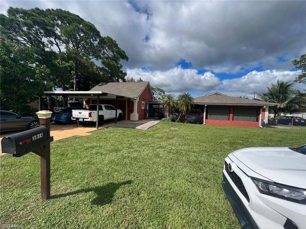 3914 4th ST W, LEHIGH ACRES, FL 33971