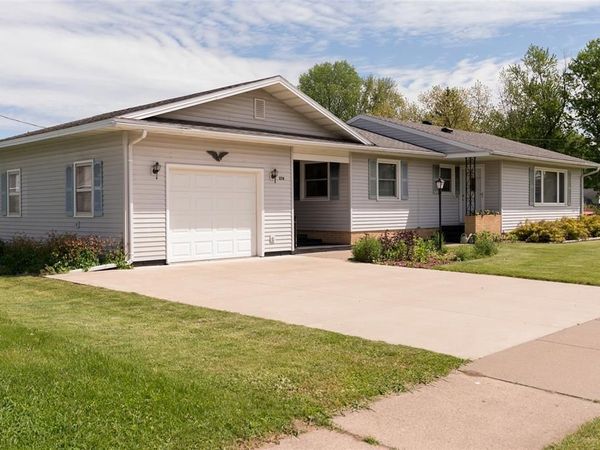374 W Vine Street, Mondovi, WI 54755