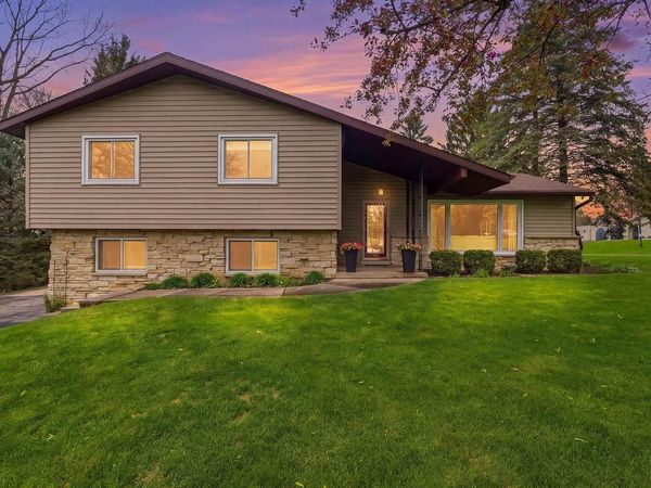 W13851 SKYLINE CIRCLE, Ripon, WI 54971