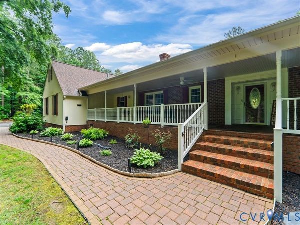 3420 Goodwyn Road , Powhatan, VA 23139