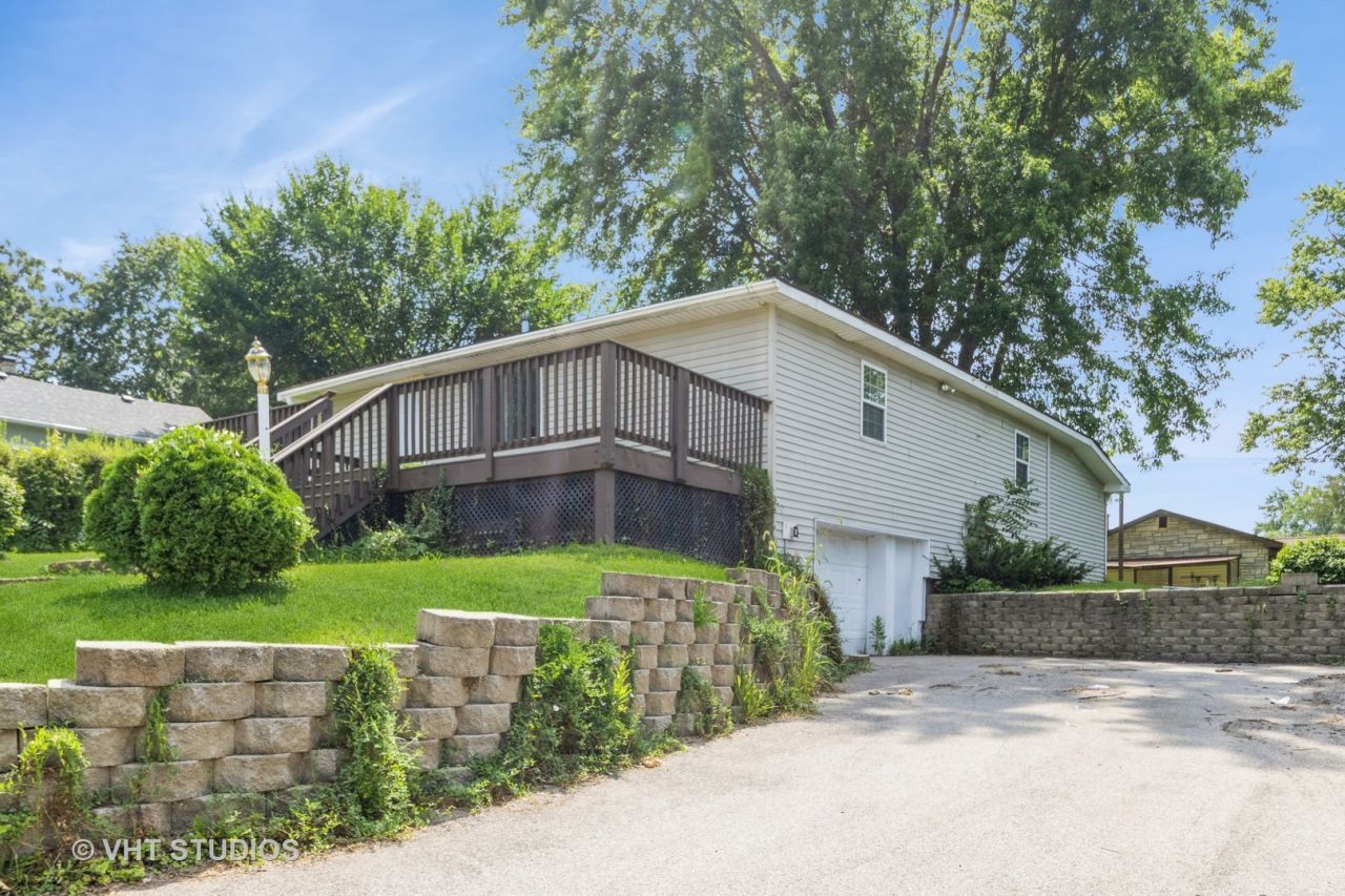 7919 Hill Drive , Wonder Lake, IL 60097