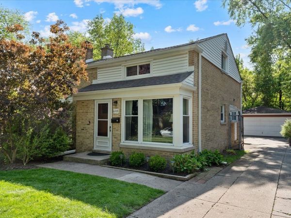 630 Long Road , Glenview, IL 60025