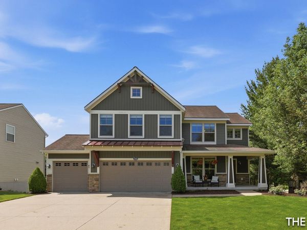 3414 Mason Ridge Drive NE, Grand Rapids, MI 49525