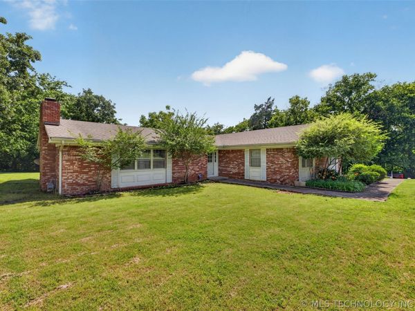 220 E 20th Street , Okmulgee, OK 74447