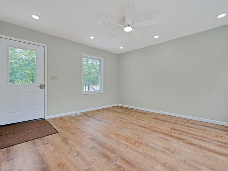 174 Homestead Drive , Pickerington, OH 43147 Photo 8